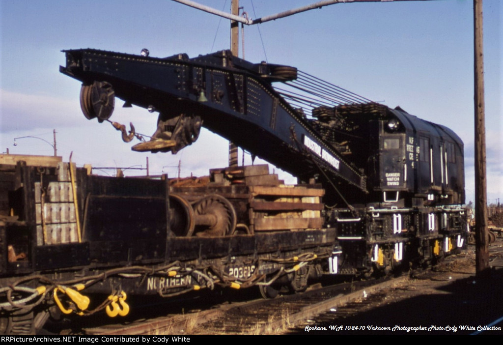 Northern Pacific 250ton Wrecking Crane 45